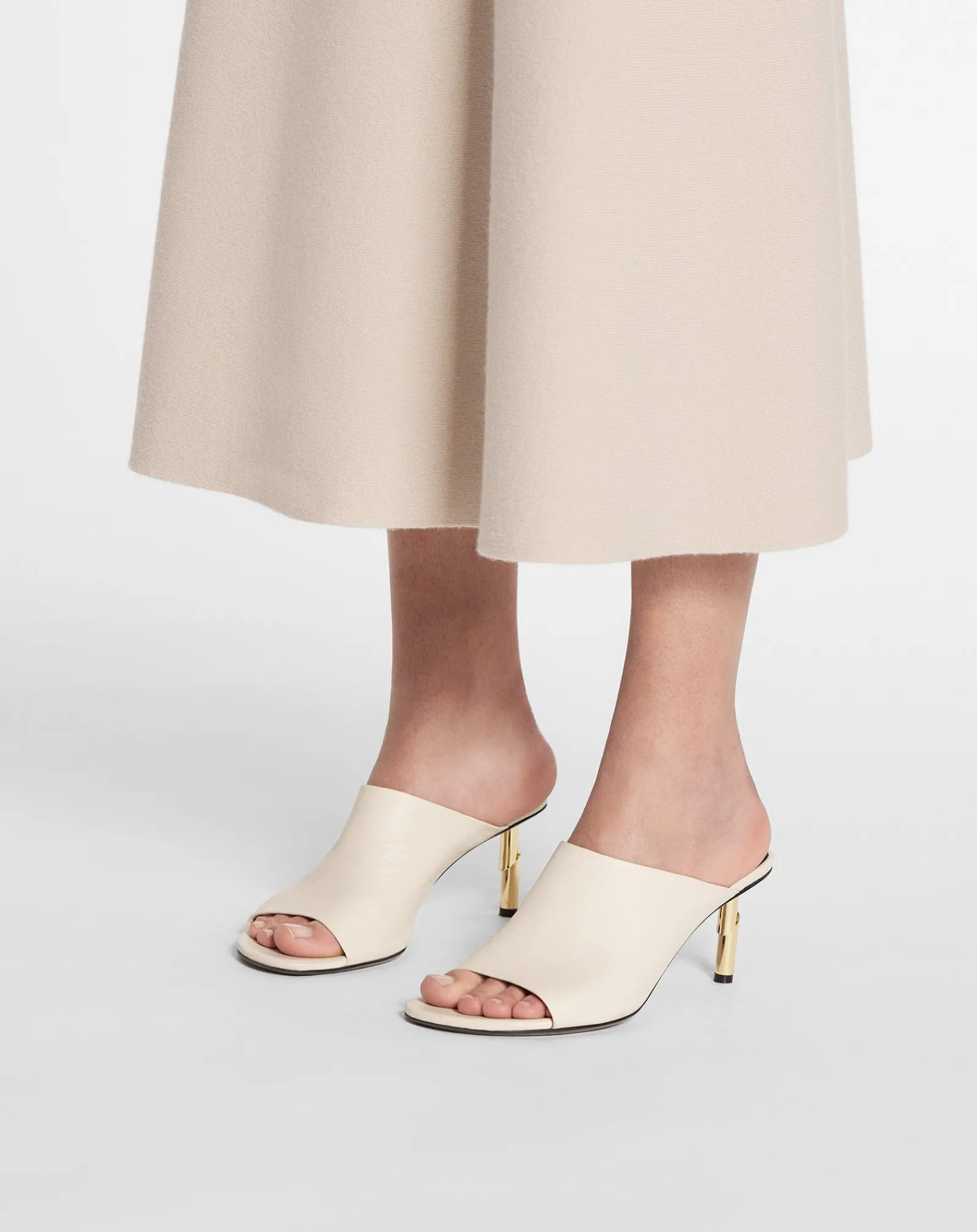 Online Leather sequence by mules Women Sandals & Mules