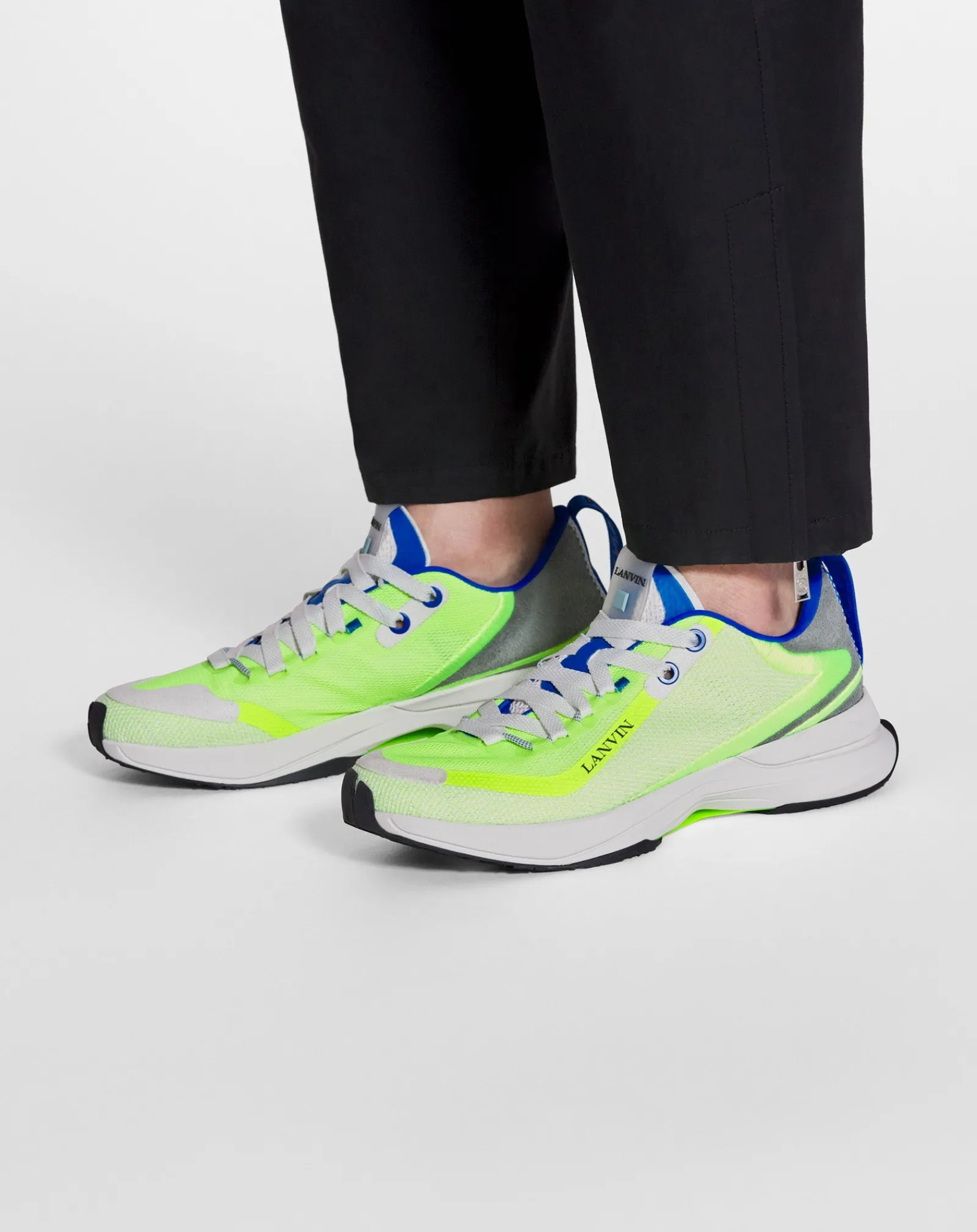 New L-i mesh sneakers Sneakers