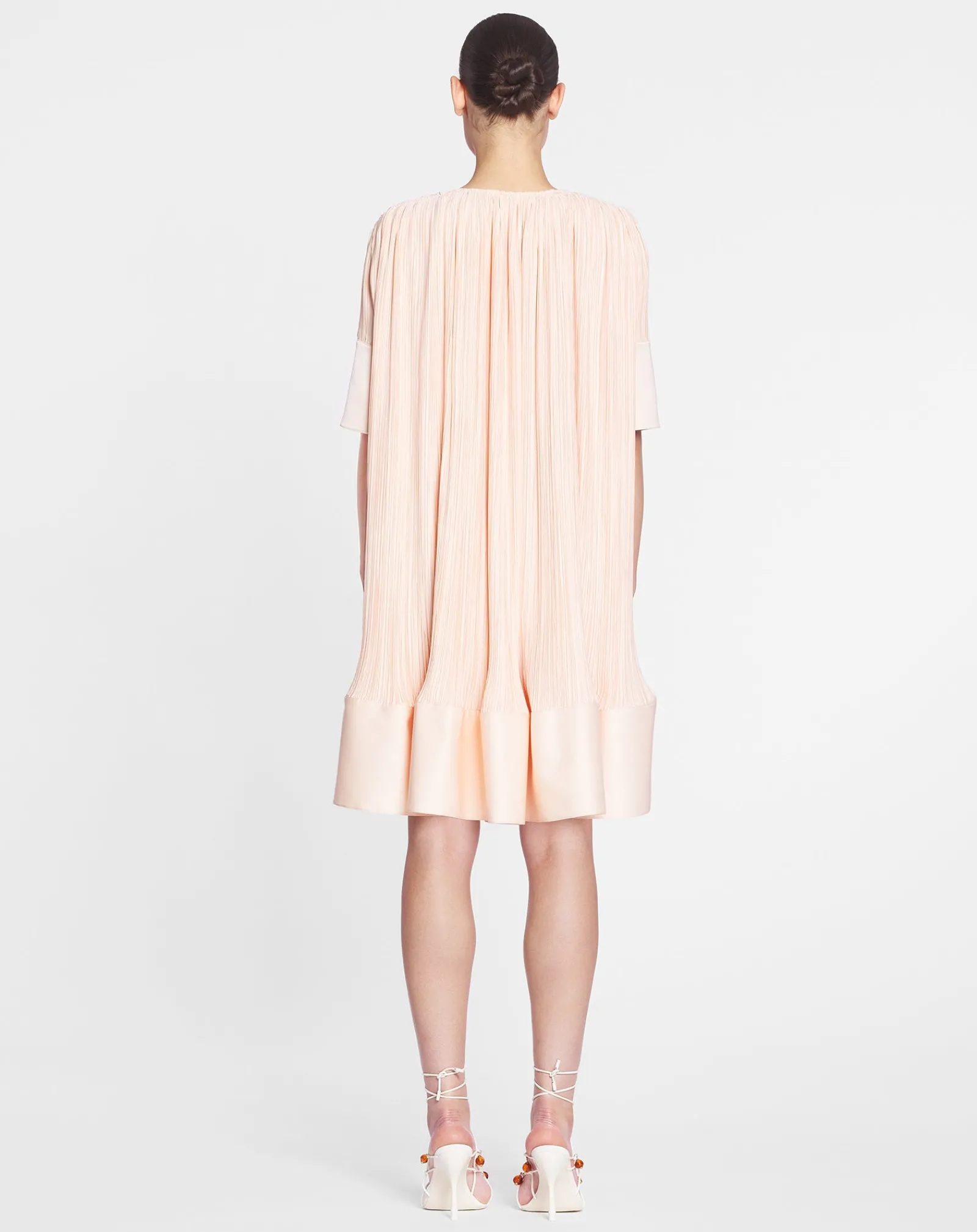 Outlet Short-sleeved pleated dress Women Dresses